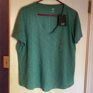 Green v neck summer tee